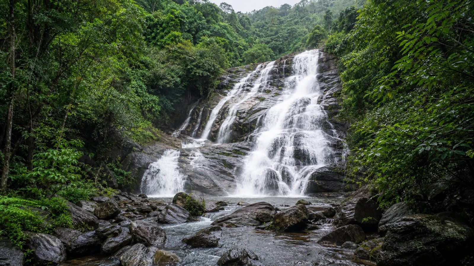 Chat Trakan National Park — park photo