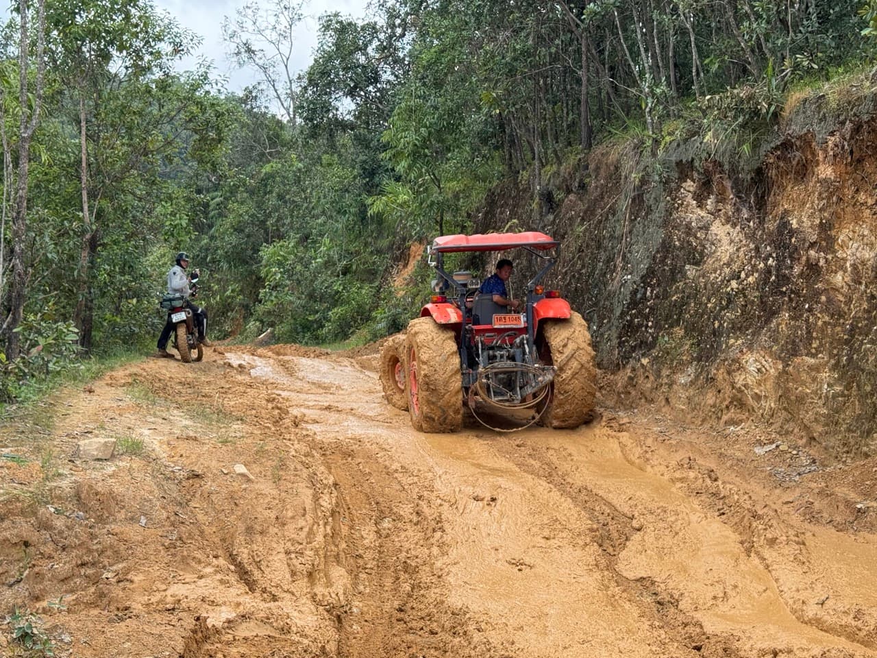 Phang Ma Pha Border Loop (Near Loi Tai Leng)