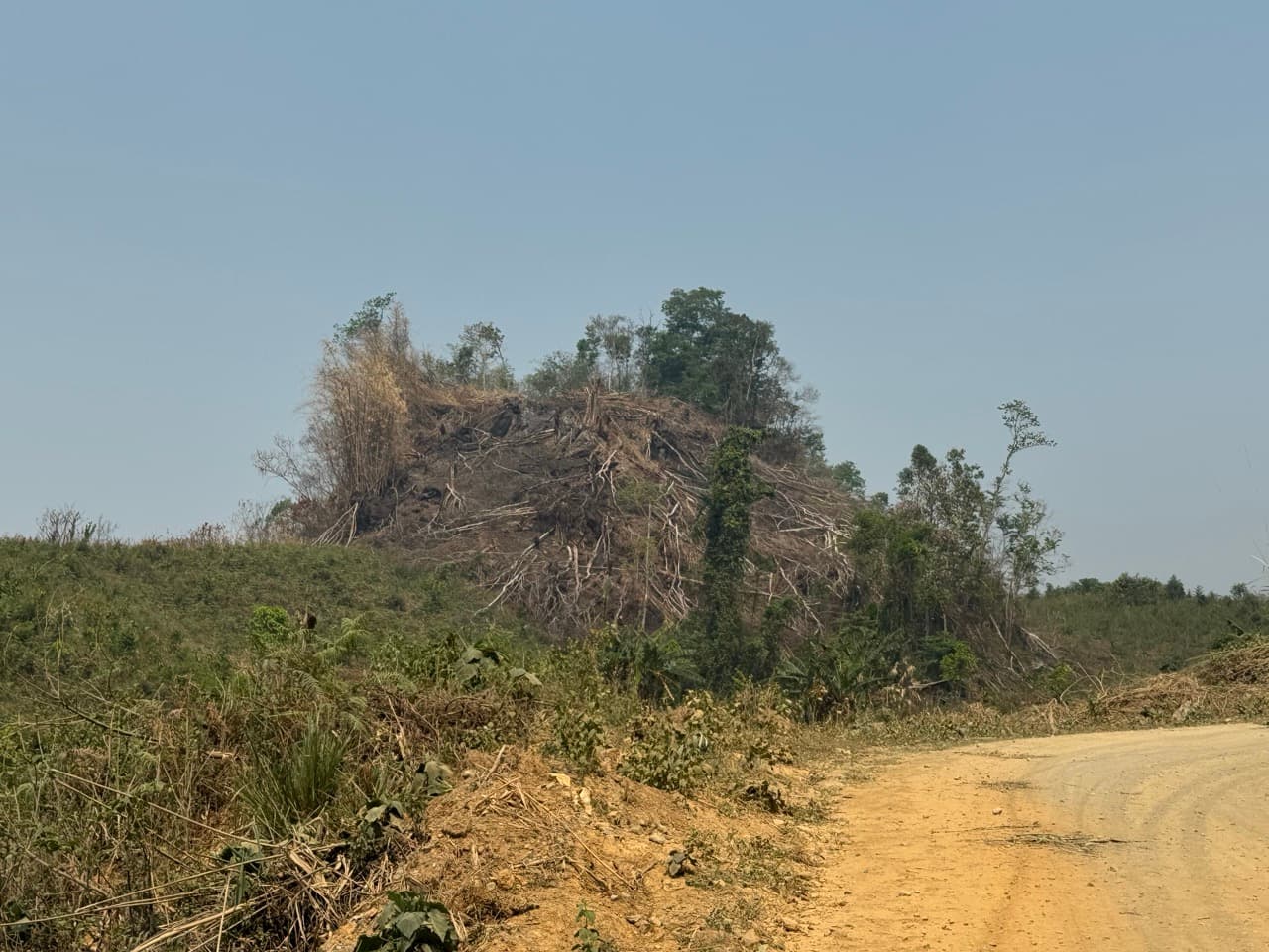 Phonsavan to Long Tien and Anouvong