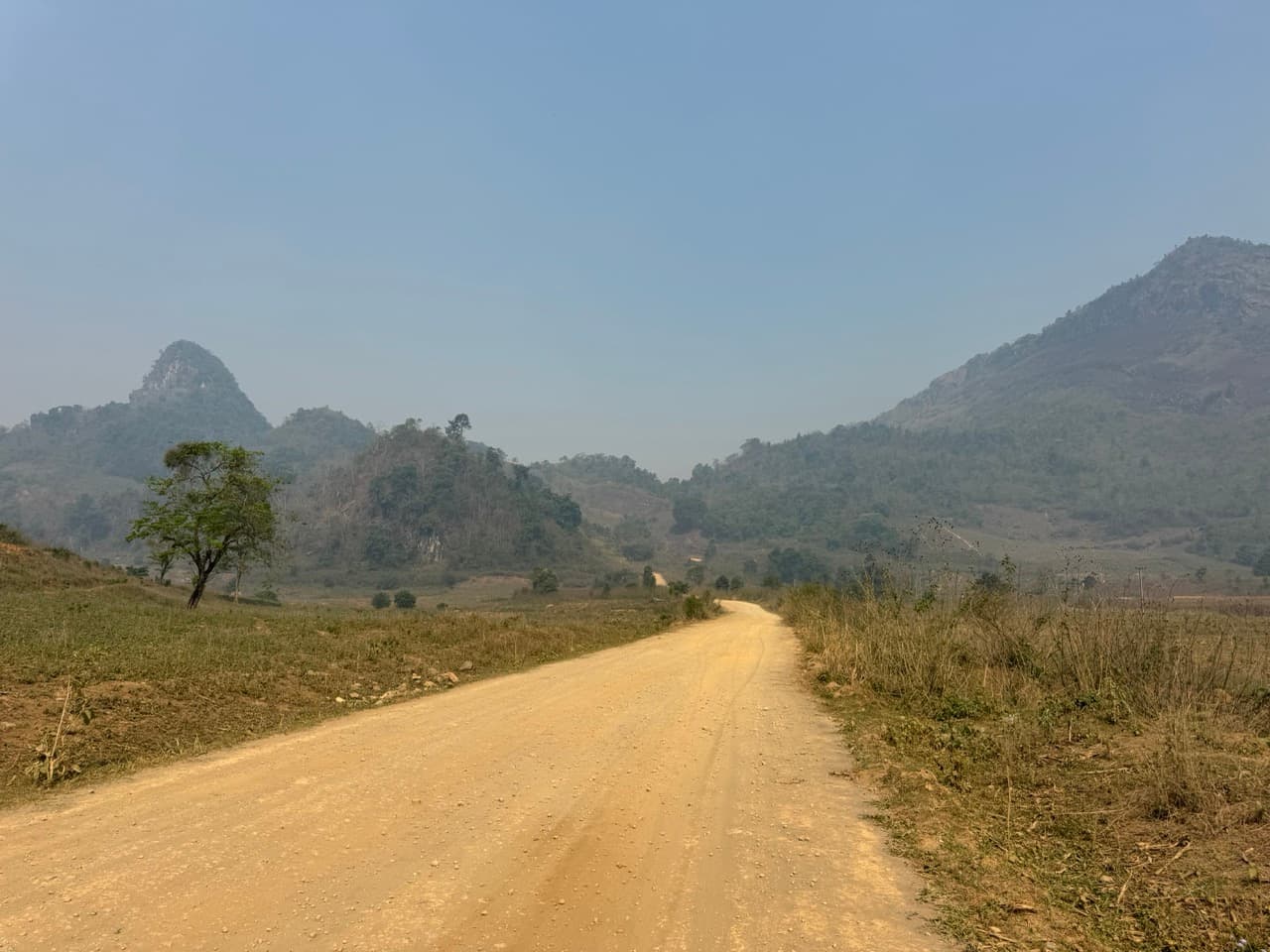 Phonsavan to Long Tien and Anouvong