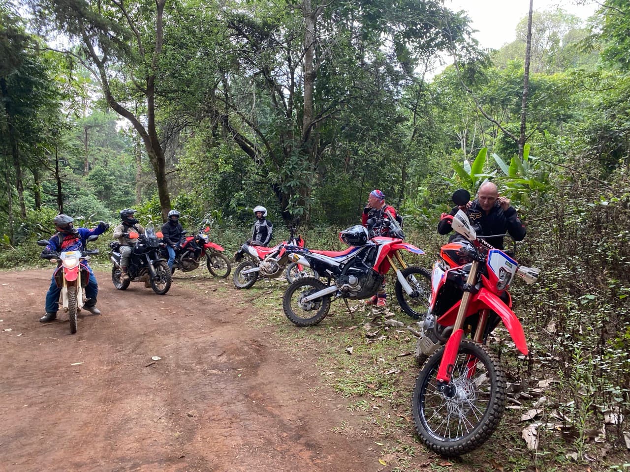 Doi Mon Angket