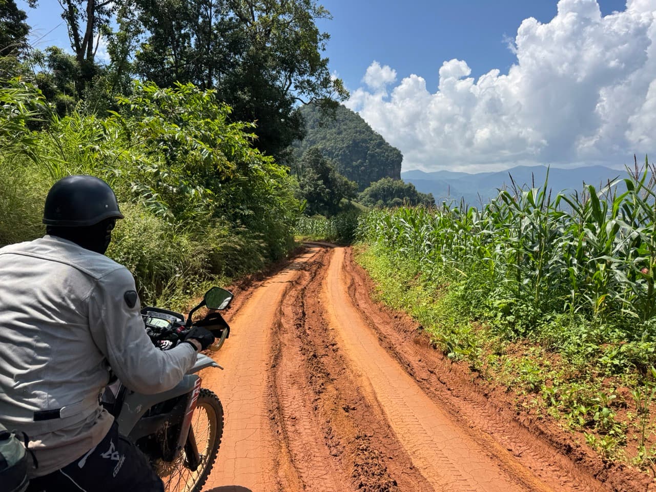 Phang Ma Pha Border Loop (Near Loi Tai Leng)